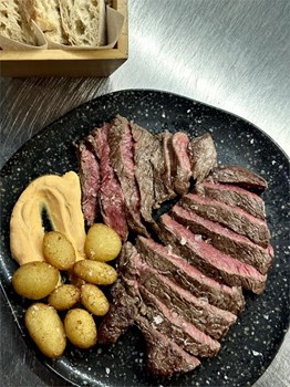 Cured old beef - Image 1